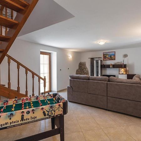 Lovely Home In Visnjan With Outdoor Swimming Pool Luaran gambar